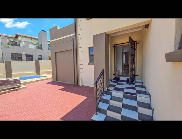 3 BEDROOM HOUSE FOR SALE IN RADIOKOP